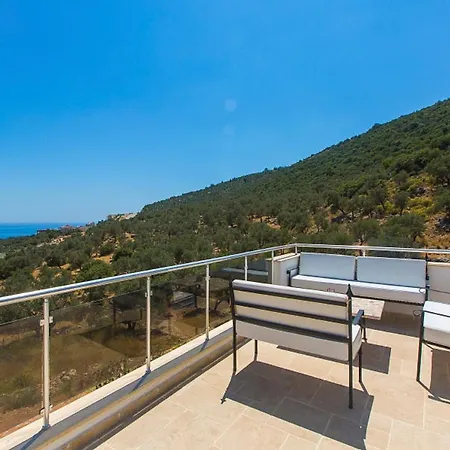 Villa Sleeps 10 Pool Air Con Wifi