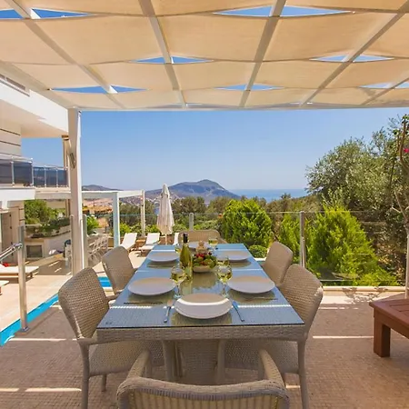 Sleeps 10 Pool Air Con Wifi Villa *