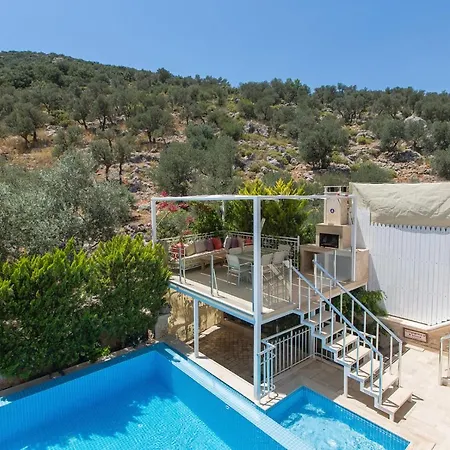 Sleeps 10 Pool Air Con Wifi