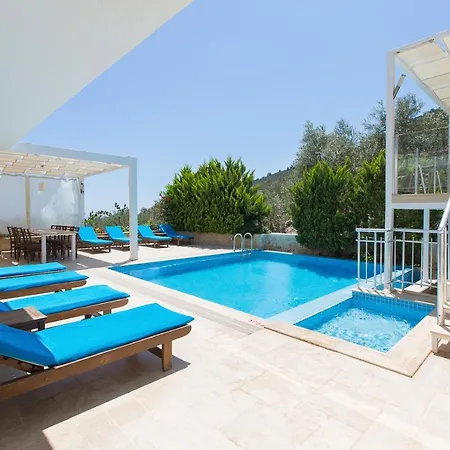Sleeps 10 Pool Air Con Wifi